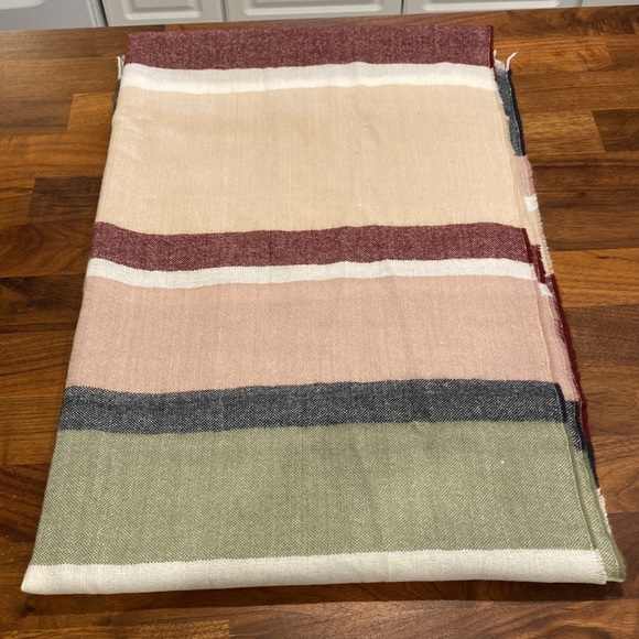 Striped Scarf Never Worn - Picture 3 of 4